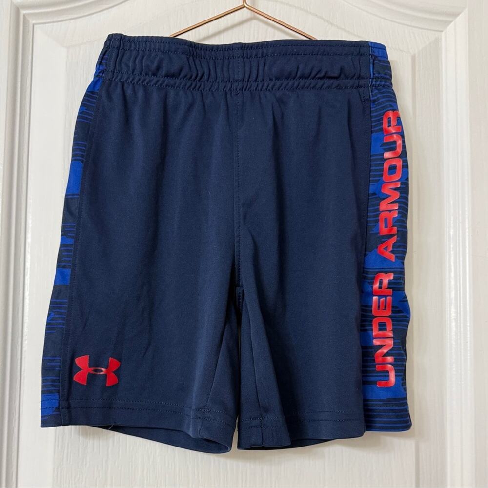 Under Armour boys' athletic shorts Size 4